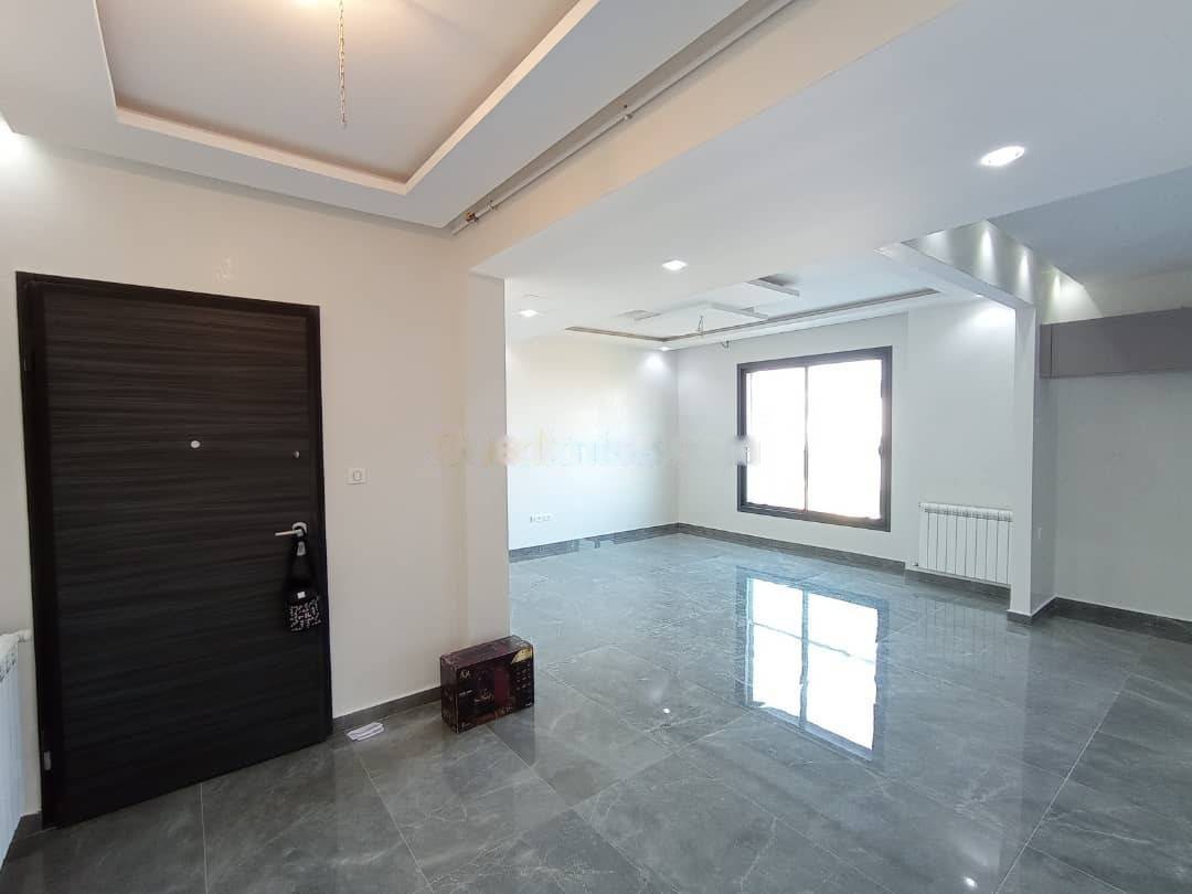 Location Appartement F4 Hydra