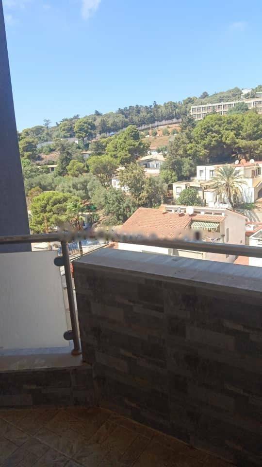 Location Appartement F5 Hydra