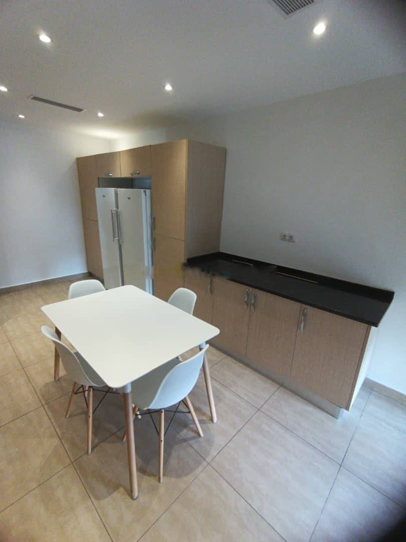 Location Appartement F4 Hydra