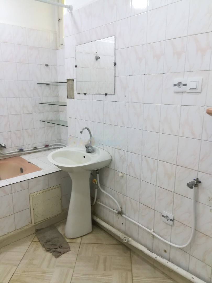 Location Appartement F4 Dar El Beida