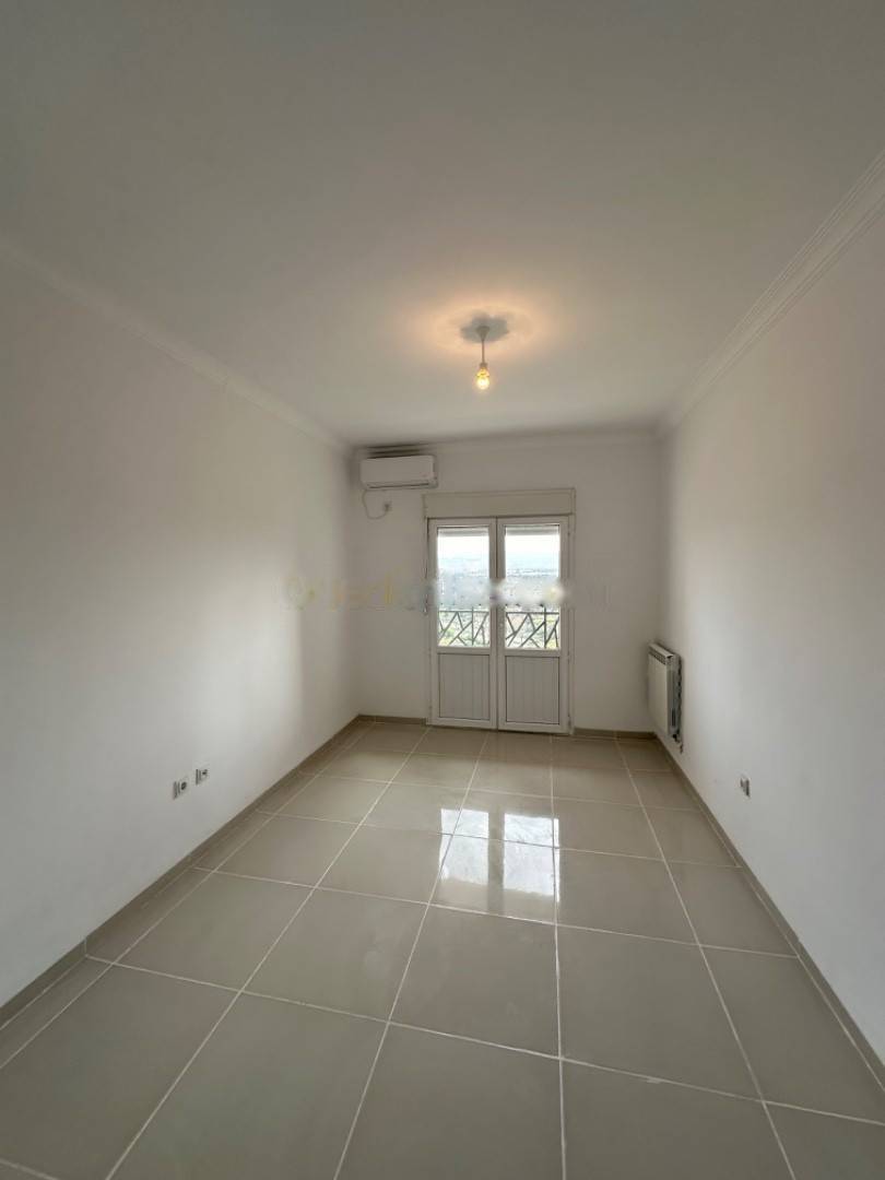 Location Appartement F4 Kouba