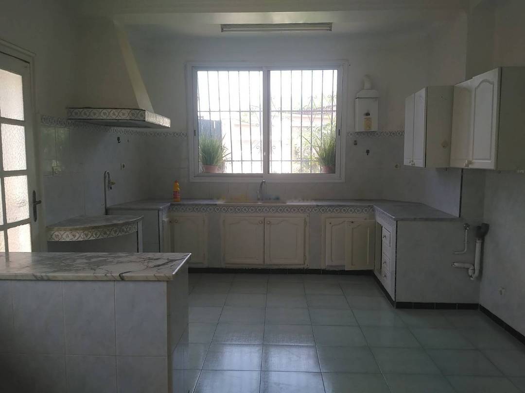 Location Niveau de villa F4 Birkhadem