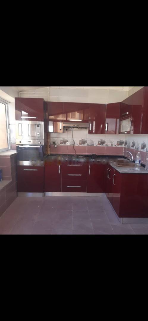 Location Niveau de villa F4 Ain Benian