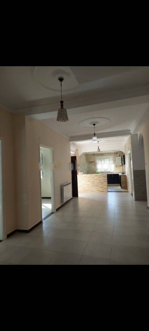 Location Niveau de villa F4 Rouiba