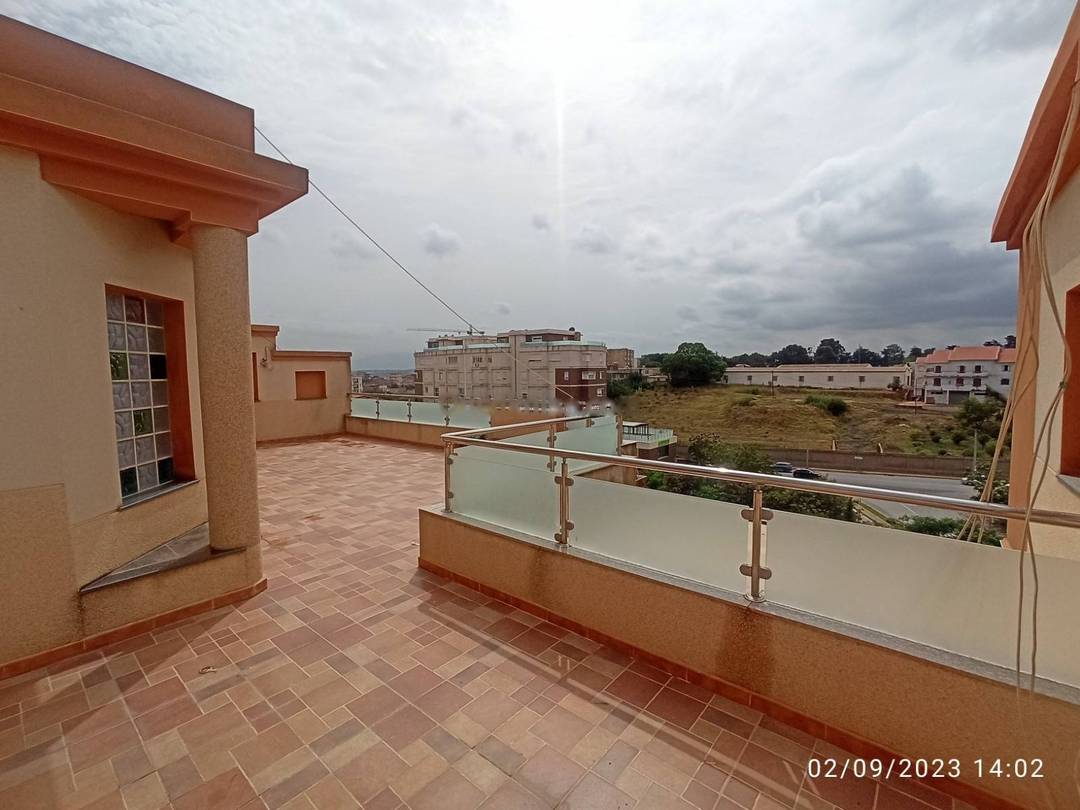 Location appartement f4 bir mourad rais