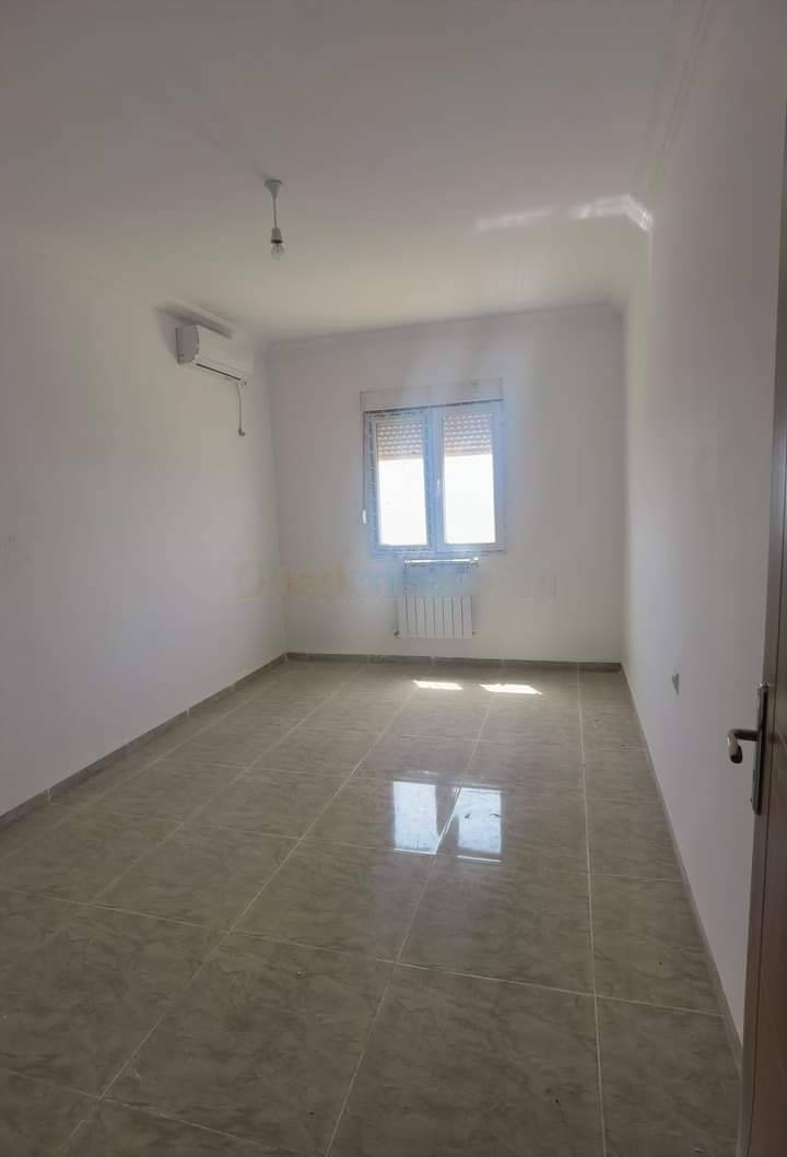 Location Appartement F4 Staoueli