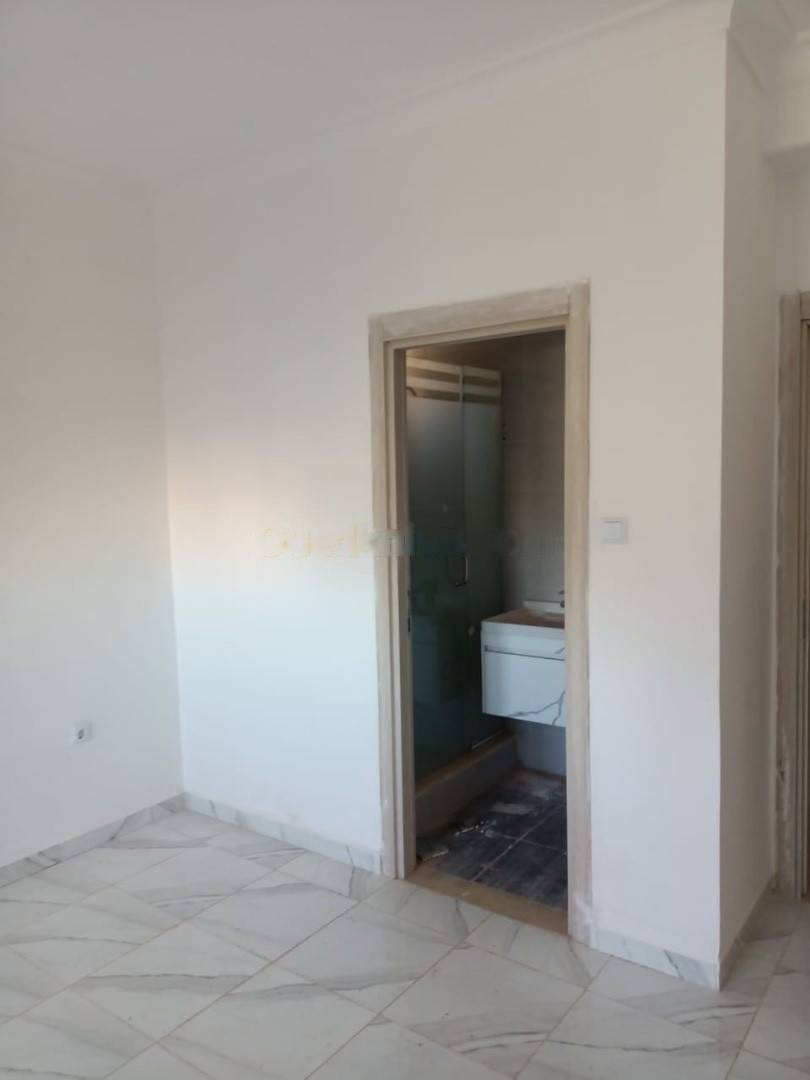 Vente Appartement F4 Souidania