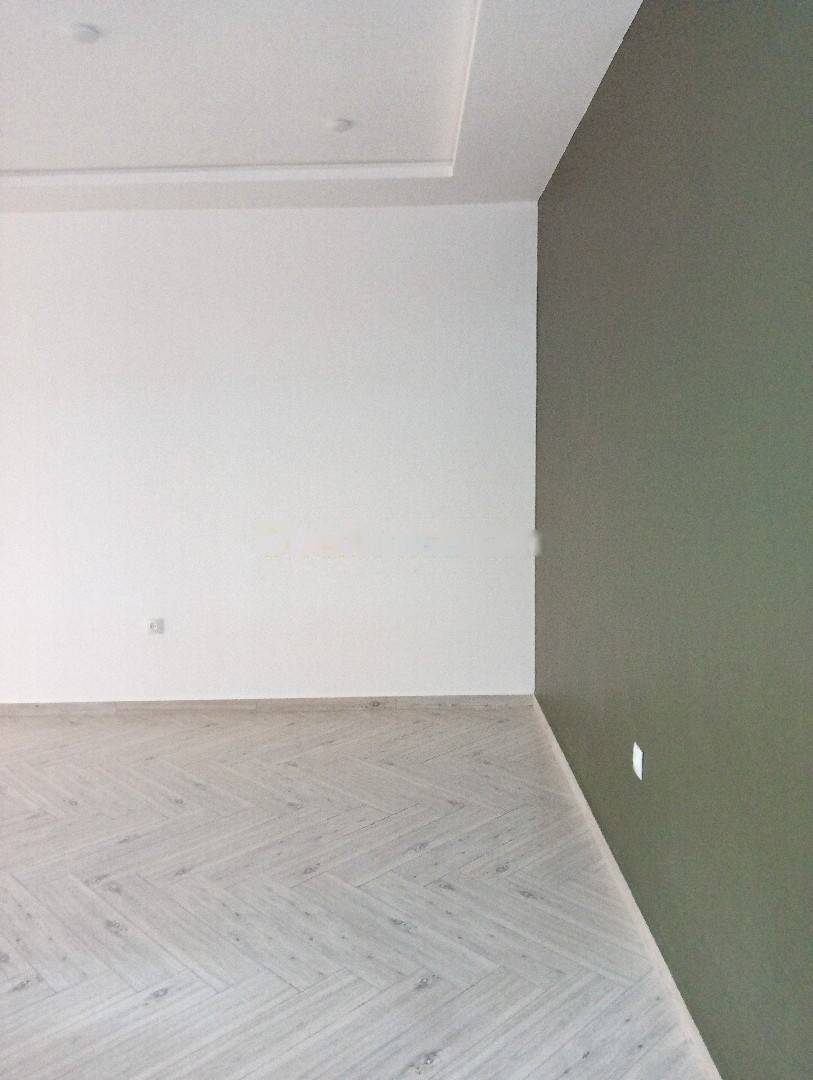 Location Niveau de villa F4 Djasr Kasentina