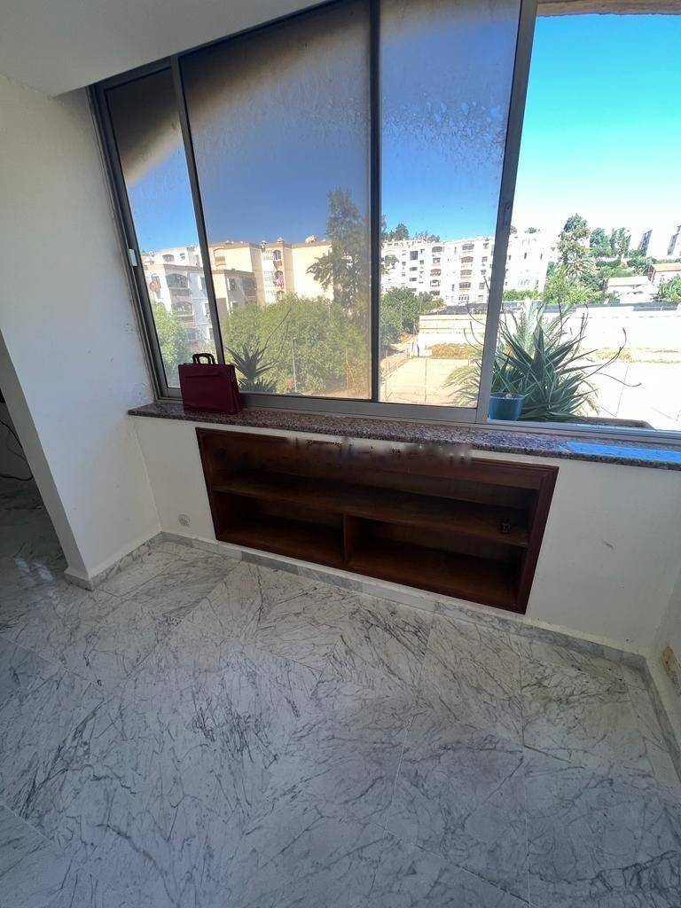 Location Niveau de villa F6 Bir Mourad Rais