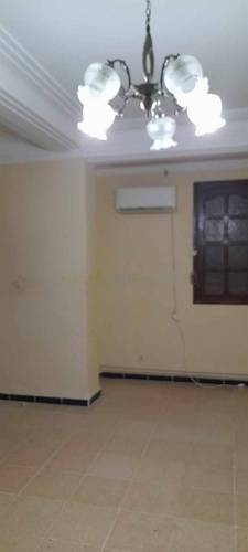 Location Appartement F4 Dely Ibrahim