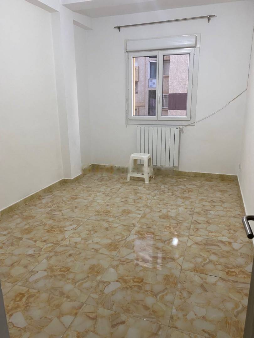 Location Appartement F4 Staoueli