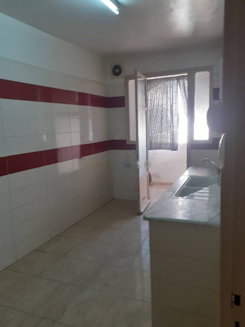 Location Appartement F3 Kouba