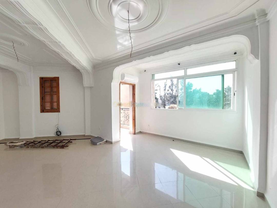 Location Appartement F4 Birkhadem