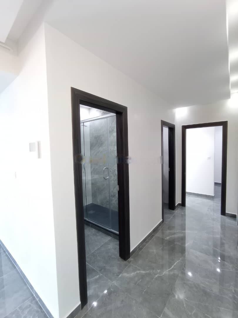 Location Appartement F4 Hydra