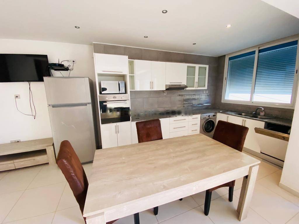 Location Appartement F4 Hydra