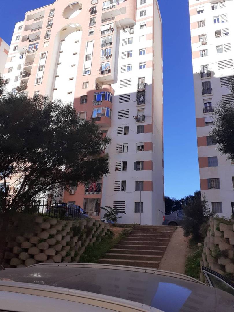 Location Appartement F3 El Achour