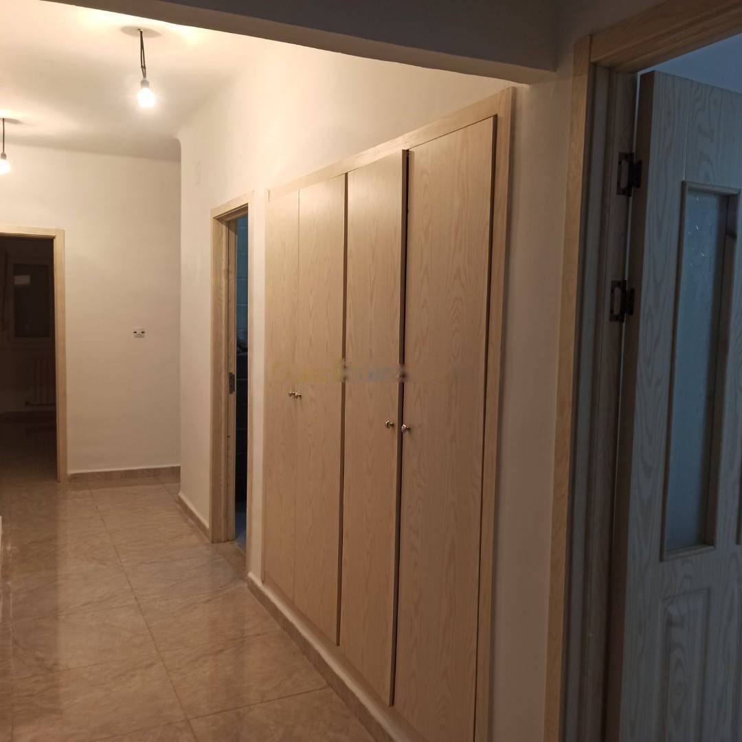 Location Appartement F5 Bordj El Bahri