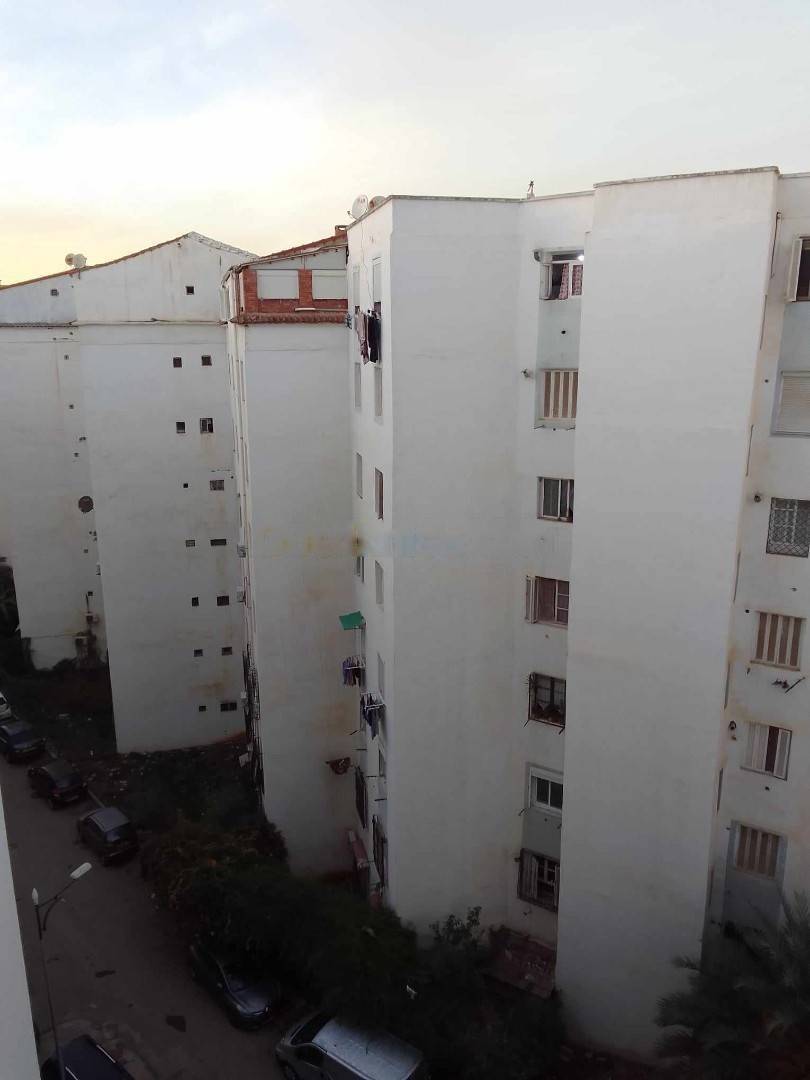 Location Appartement F3 Hussein Dey