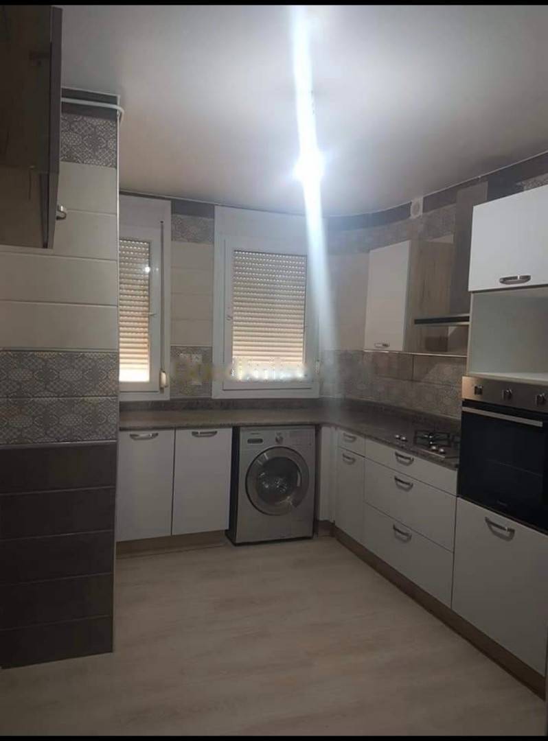 Location appartement f4 dely ibrahim