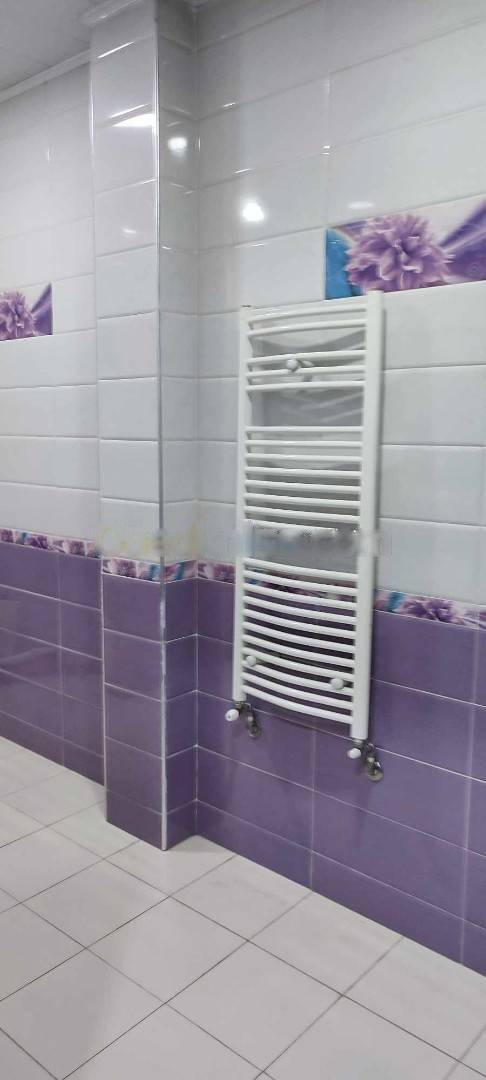 Location Niveau de villa F4 Birkhadem