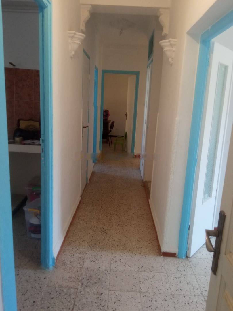 Location Appartement F4 Bab Ezzouar