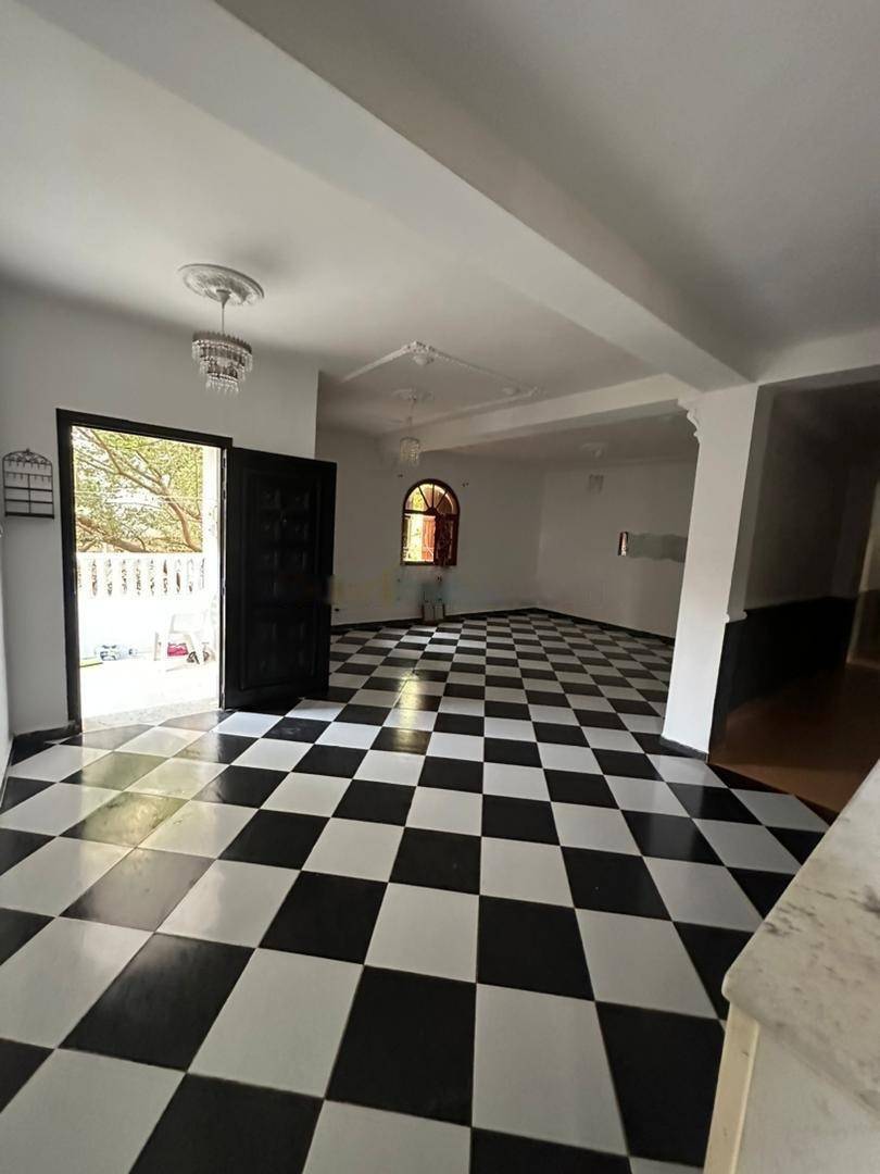 Location Niveau de villa F4 Ben Aknoun