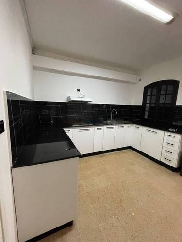 Location Niveau de villa F8 Cheraga