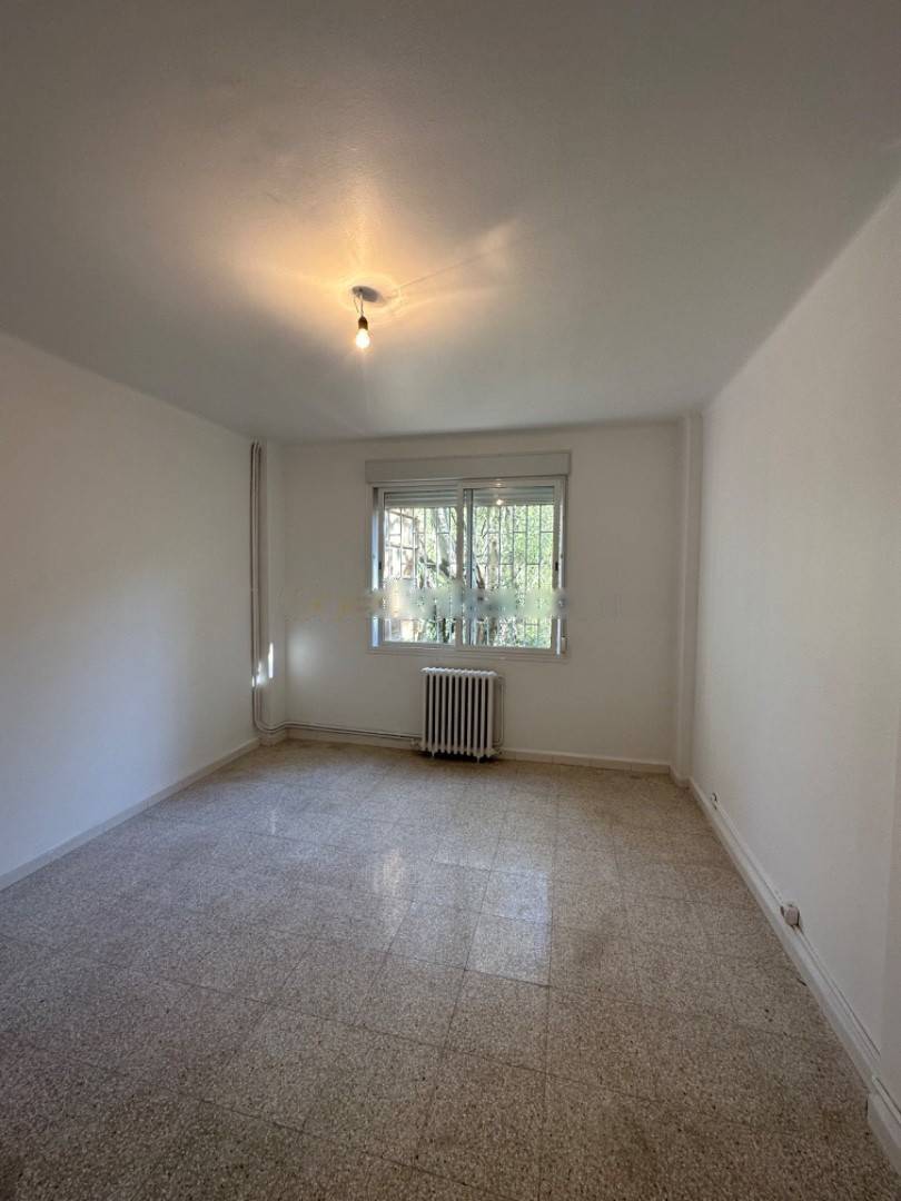 Location Appartement F2 Hydra