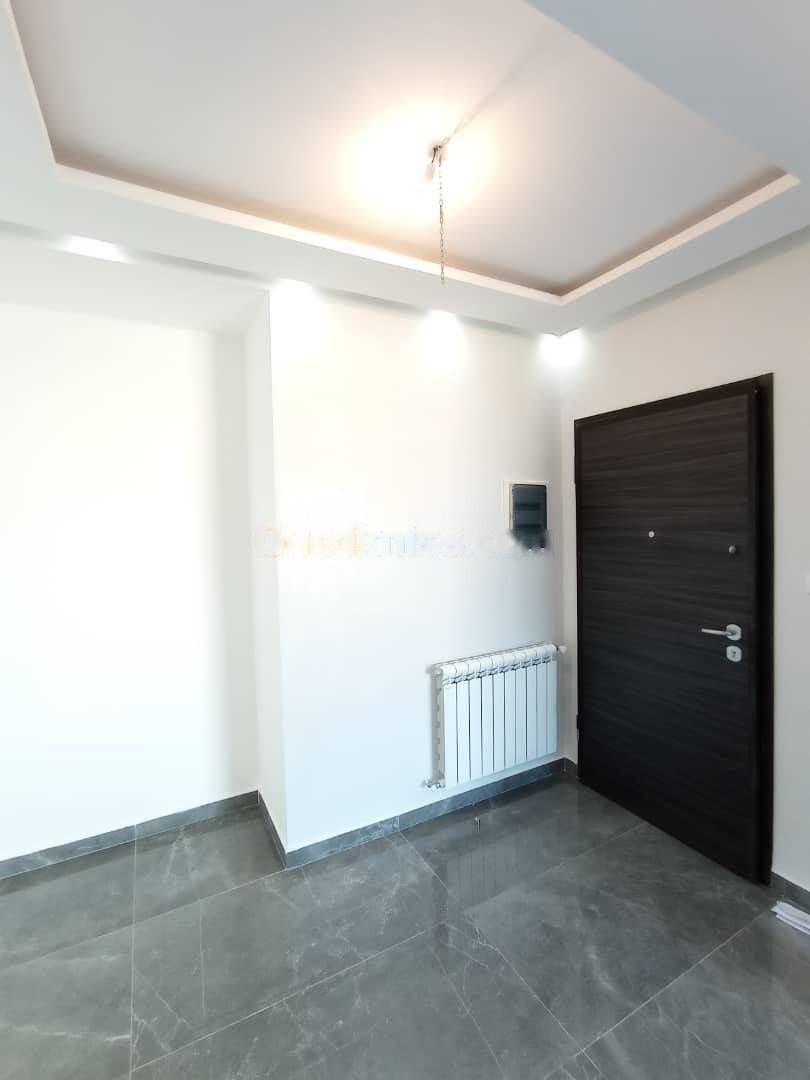 Location Appartement F4 Hydra