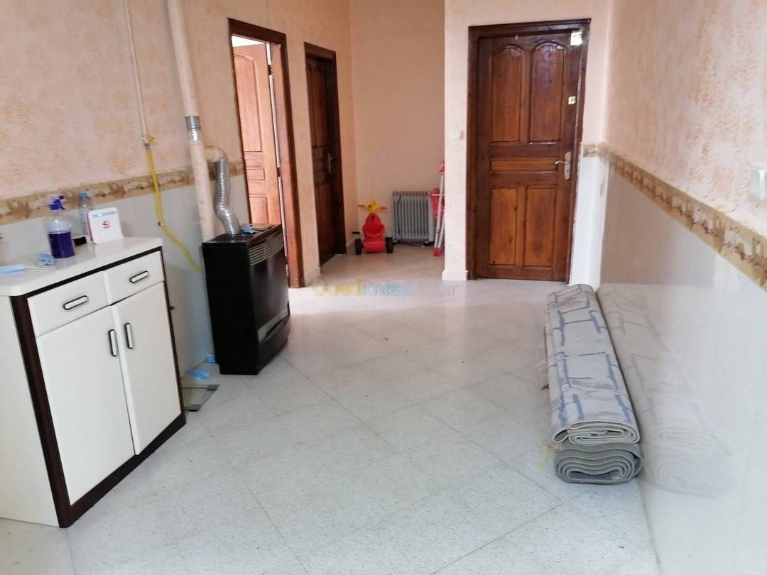 Location Niveau de villa F4 Bab Ezzouar