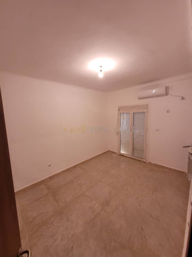 Location Appartement F4 Reghaia