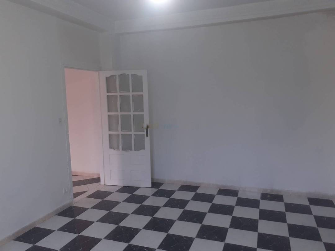 Location Niveau de villa F4 Draria