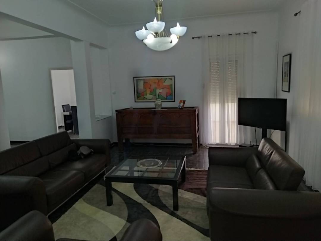 Location Appartement F5 El Mouradia