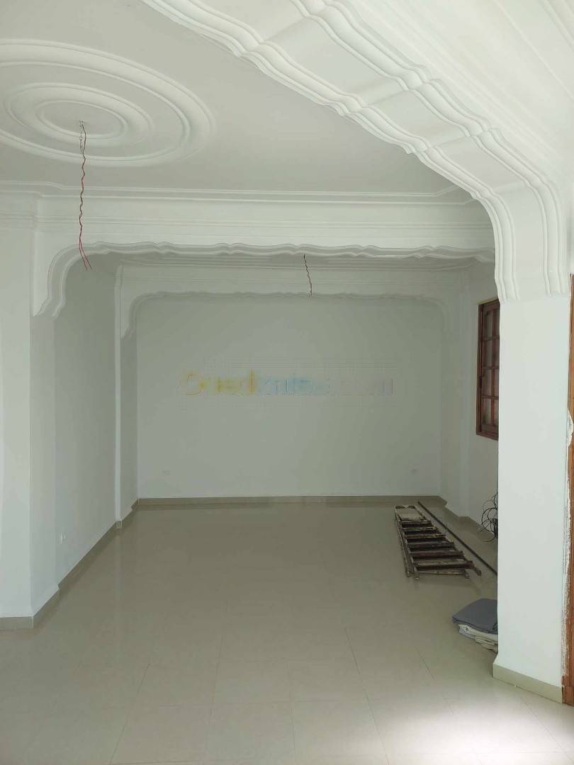 Location Appartement F4 Birkhadem