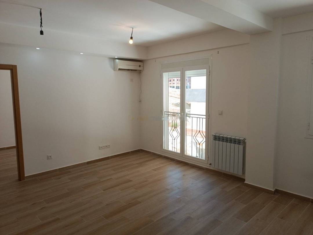 Location Appartement F3 Souidania