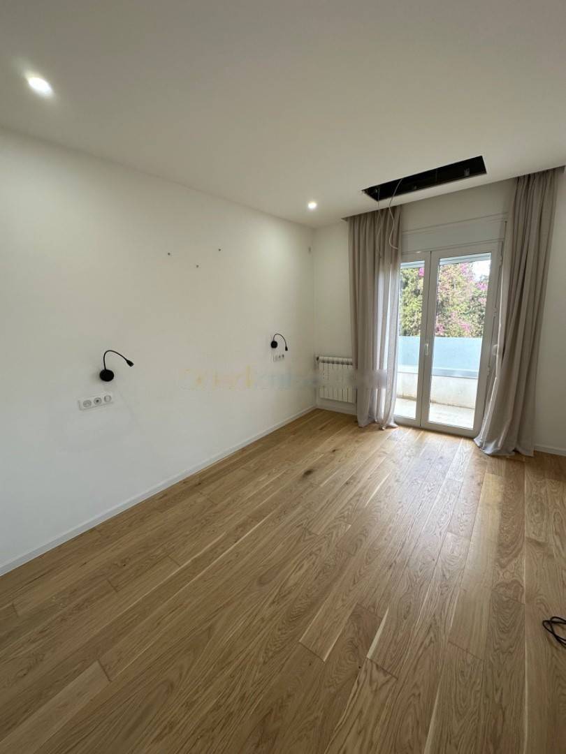 Location Appartement F4 Hydra