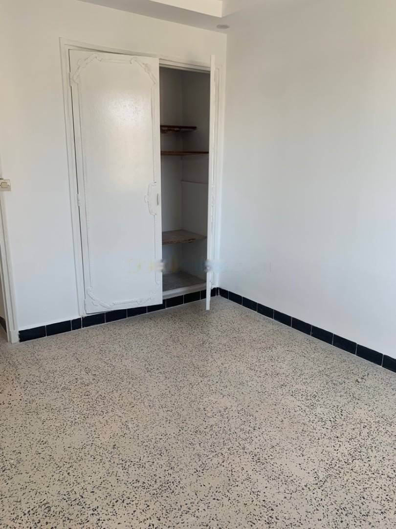 Location Appartement F5 Kouba