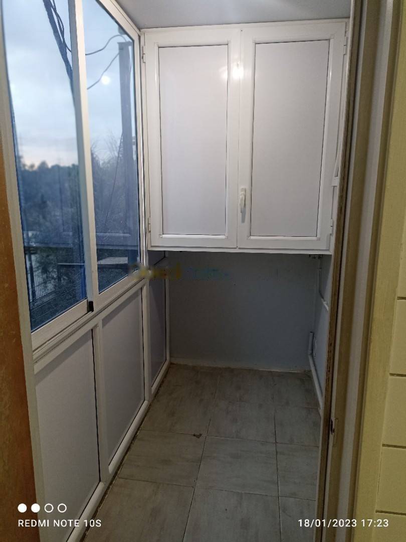 Location Appartement F4 Dely Ibrahim