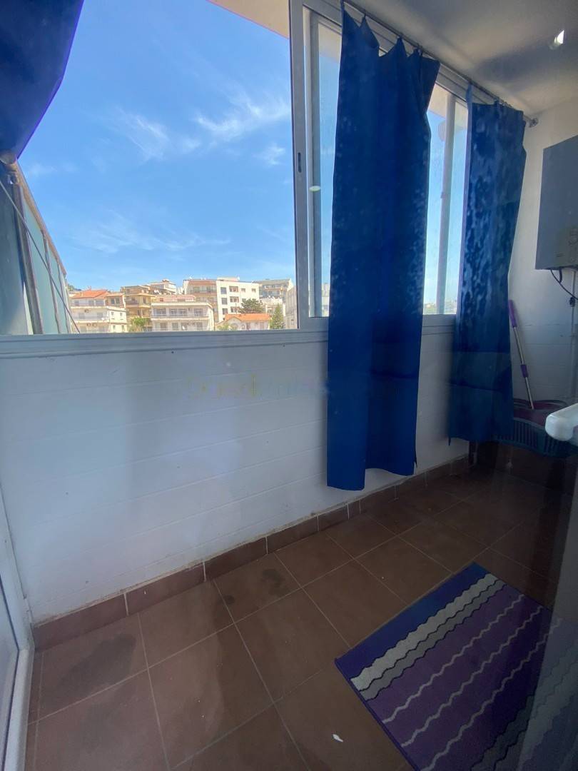 Location Appartement F3 Hydra