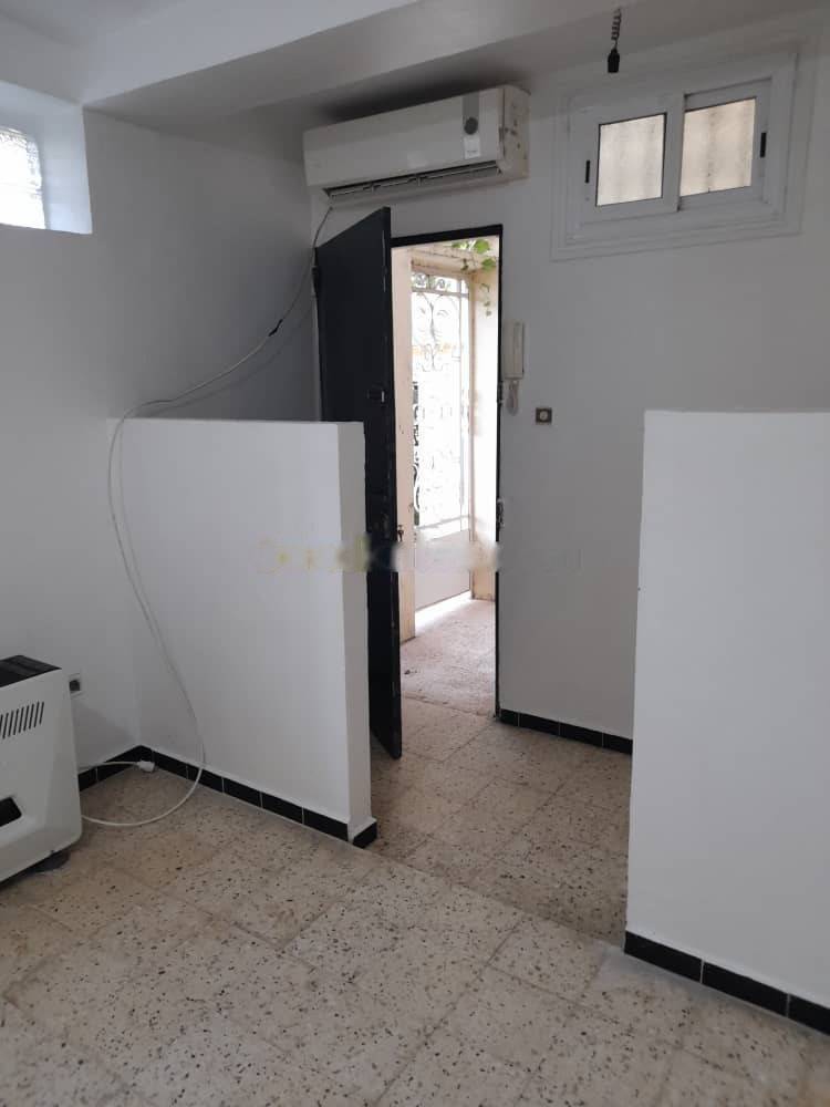 Location Appartement F2 Hydra