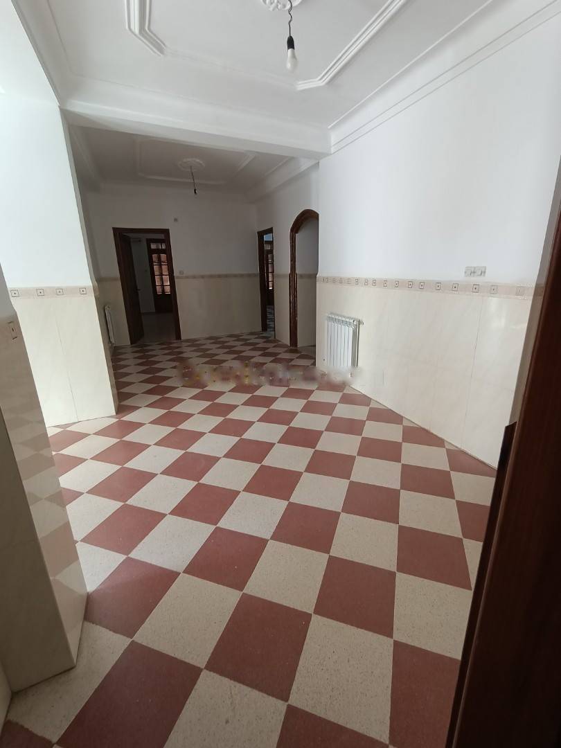 Location Niveau de villa F6 Birkhadem