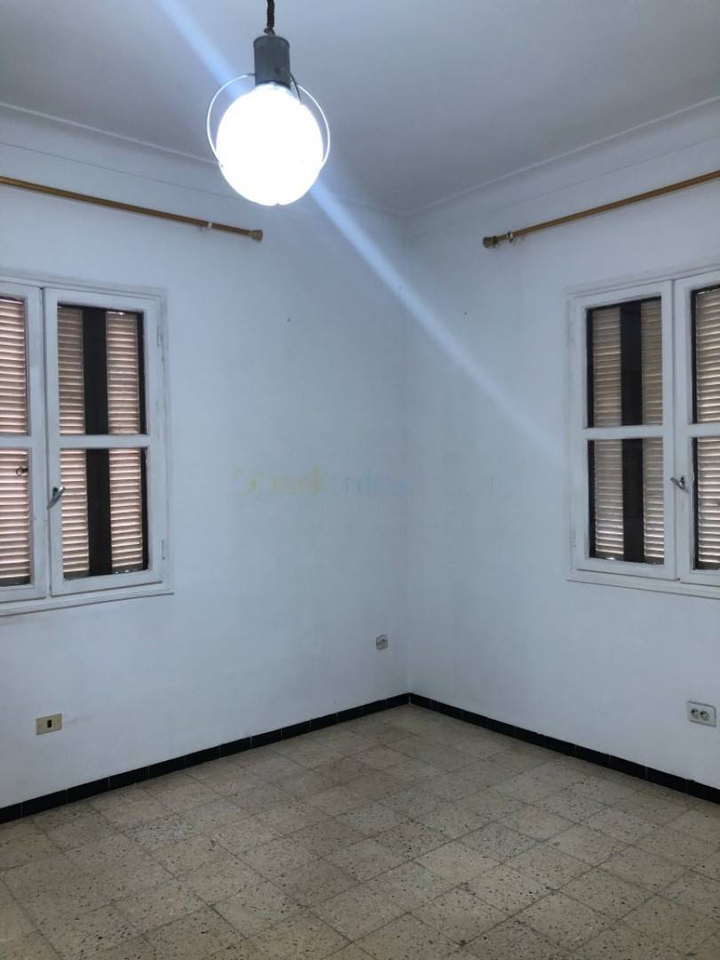 Location Villa F8 Saoula