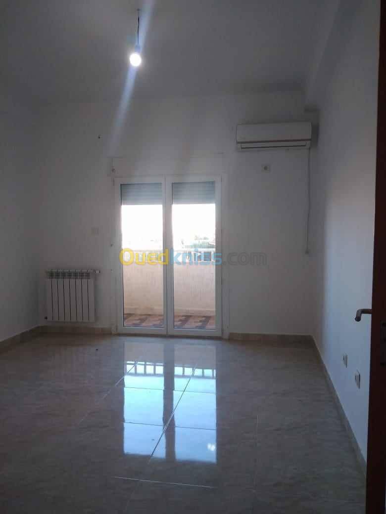 Location Appartement F4 Bordj El Bahri