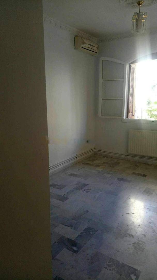 Location Niveau de villa F3 Birkhadem