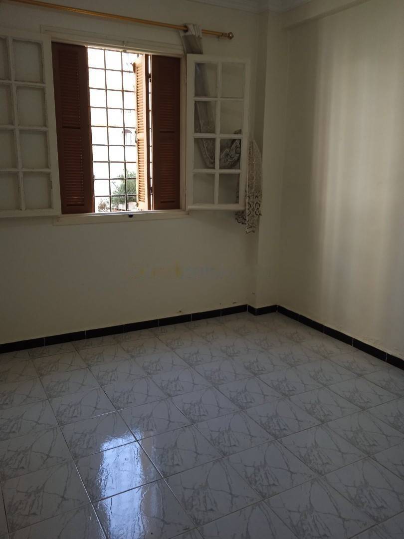 Location Appartement F3 El Achour