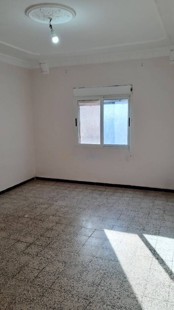 Location Appartement F3 Dar El Beida