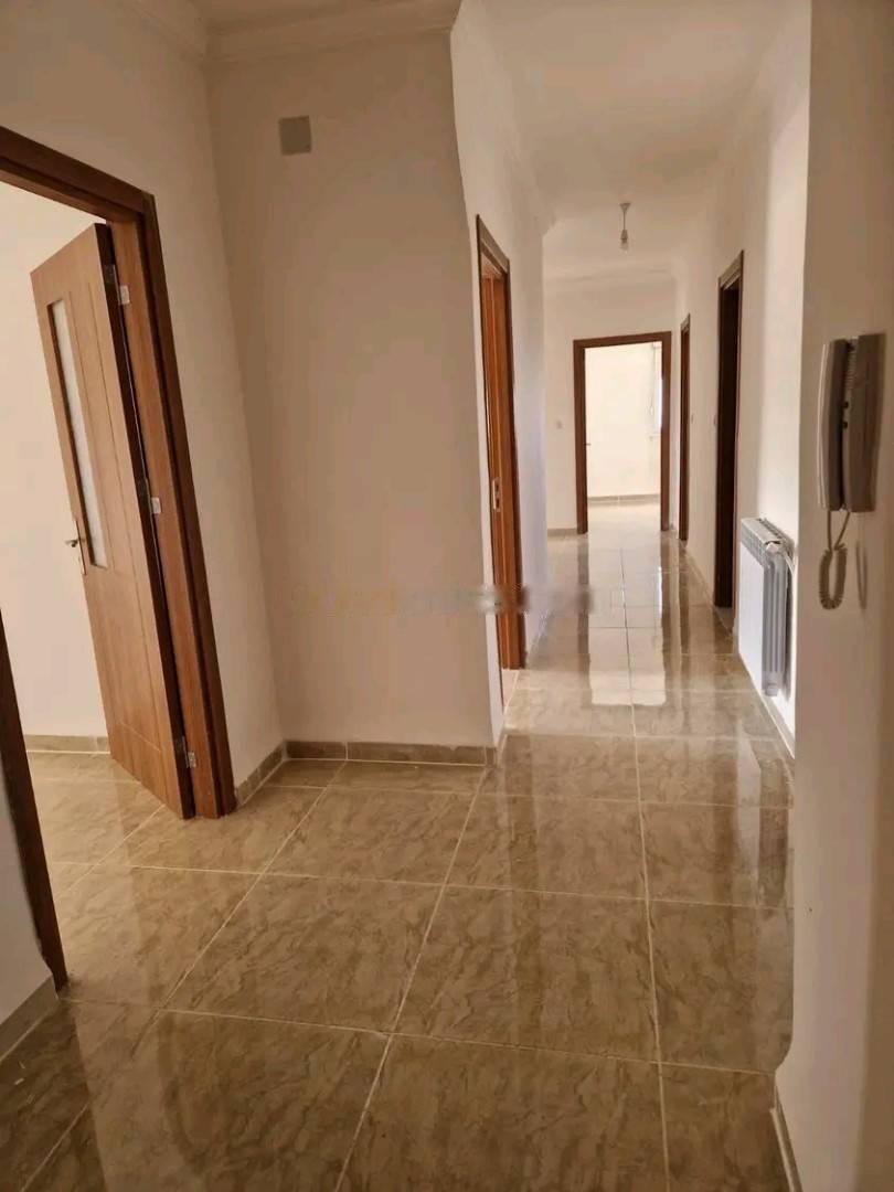 Location appartement f5 ouled fayet