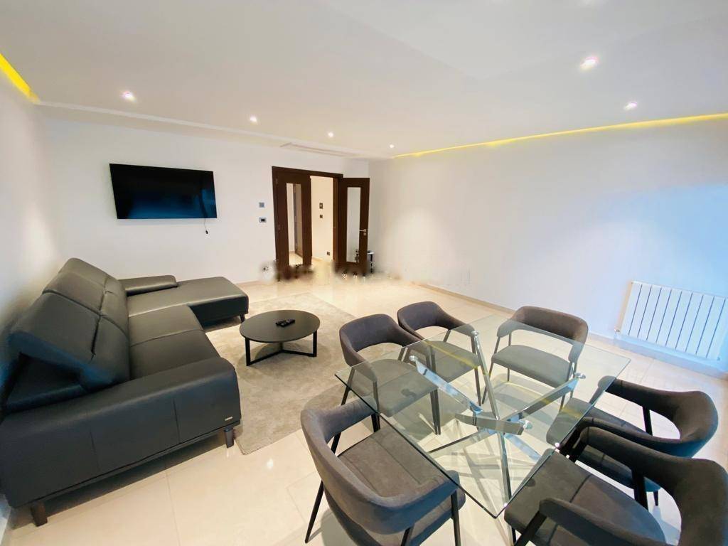 Location Appartement F4 Hydra