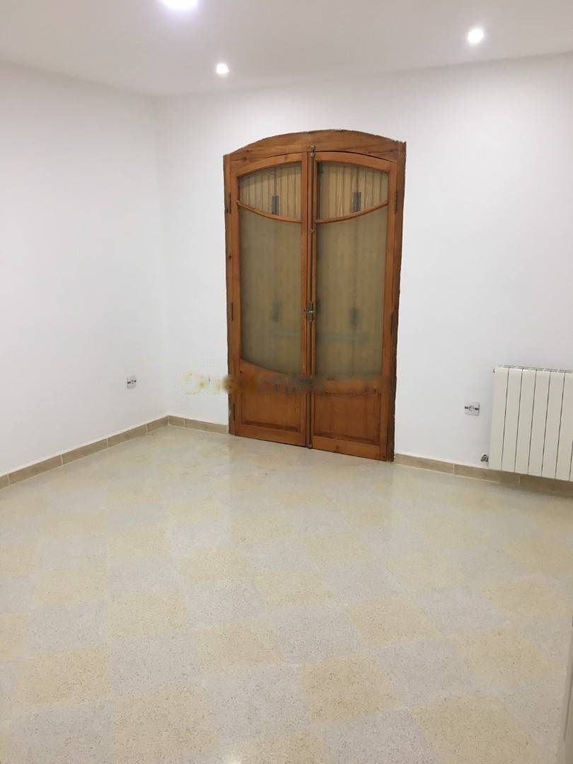 Location Niveau de villa F4 Djasr Kasentina