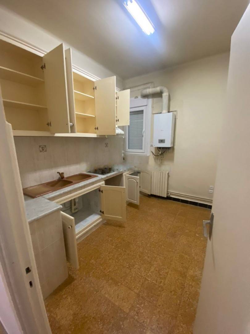 Location Appartement F2 Hydra